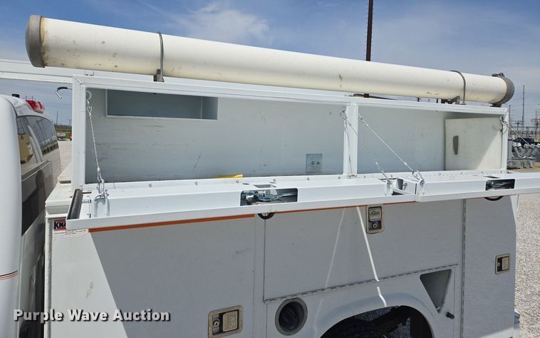 image for item EJ7431 2011 Chevrolet Silverado 2500HD utility bed pickup truck