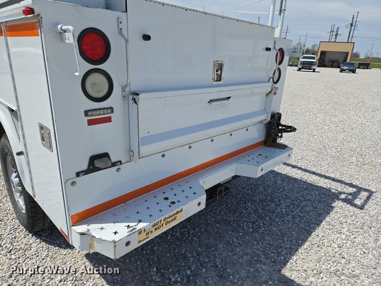 image for item EJ7431 2011 Chevrolet Silverado 2500HD utility bed pickup truck