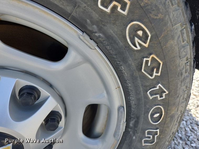 image for item EJ7431 2011 Chevrolet Silverado 2500HD utility bed pickup truck