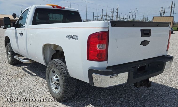 image for item EJ7432 2011 Chevrolet Silverado 2500HD pickup truck