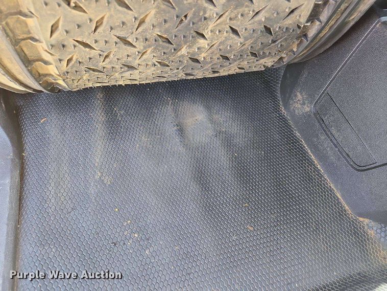 image for item EJ7432 2011 Chevrolet Silverado 2500HD pickup truck