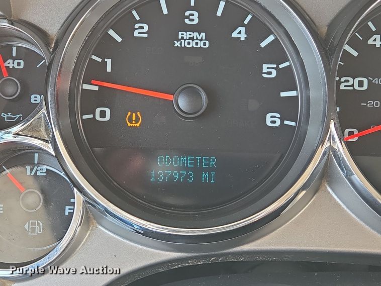 image for item EJ7432 2011 Chevrolet Silverado 2500HD pickup truck