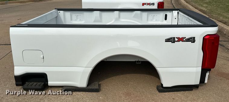 image for item EJ8516 2024 Ford F250 pickup truck bed