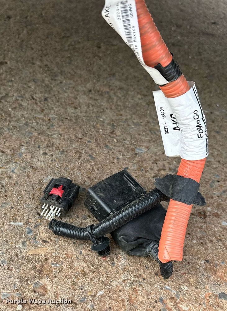 image for item EJ8516 2024 Ford F250 pickup truck bed