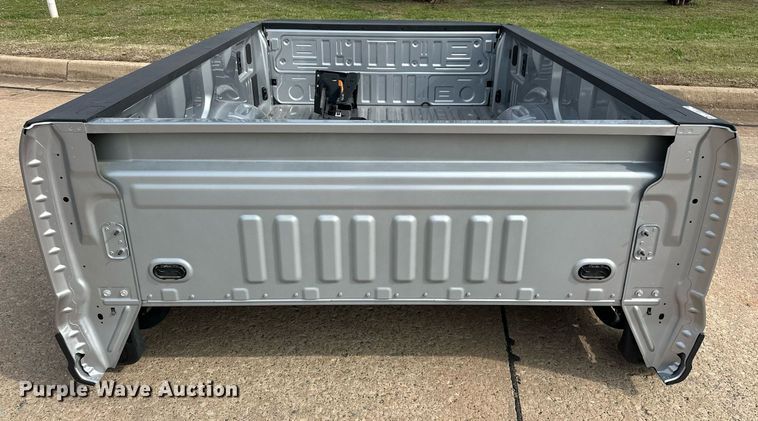 image for item EJ8517 2024 Ford F350 pickup truck bed