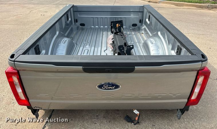image for item EJ8517 2024 Ford F350 pickup truck bed