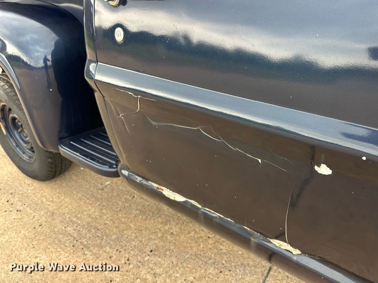 image for item EJ8521 1967 Ford F100 pickup truck