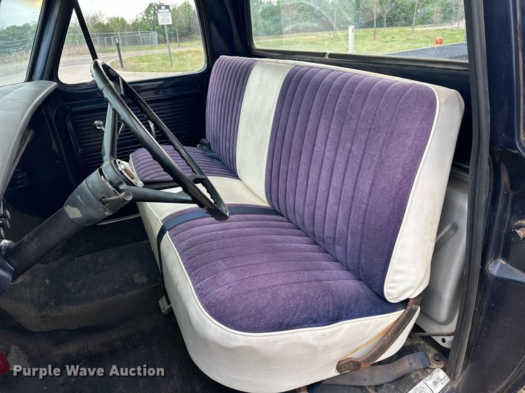 image for item EJ8521 1967 Ford F100 pickup truck