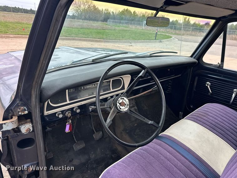 image for item EJ8521 1967 Ford F100 pickup truck