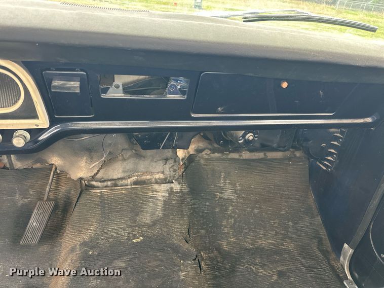 image for item EJ8521 1967 Ford F100 pickup truck