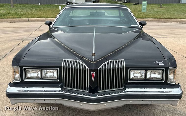 image for item EJ8522 1976 Pontiac Grand Prix 