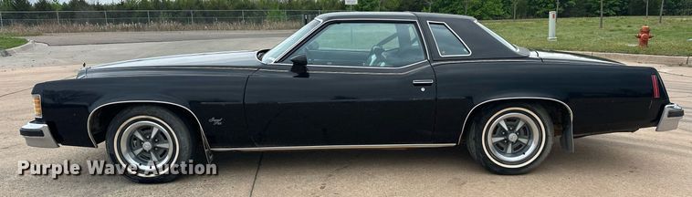 image for item EJ8522 1976 Pontiac Grand Prix 