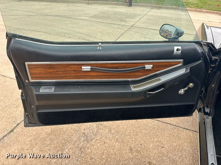 image for item EJ8522 1976 Pontiac Grand Prix 