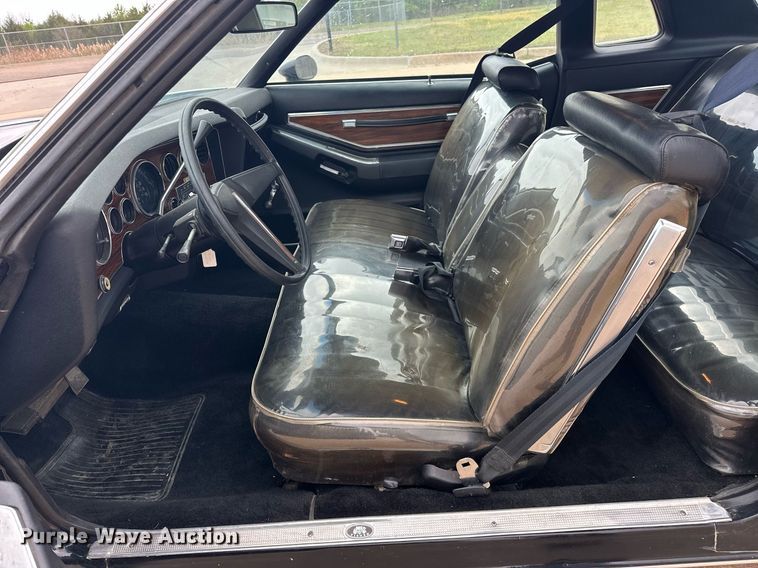 image for item EJ8522 1976 Pontiac Grand Prix 