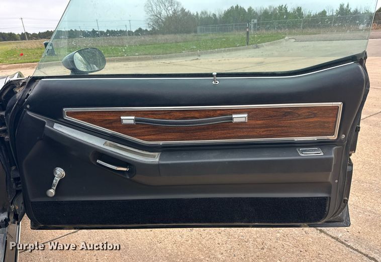 image for item EJ8522 1976 Pontiac Grand Prix 