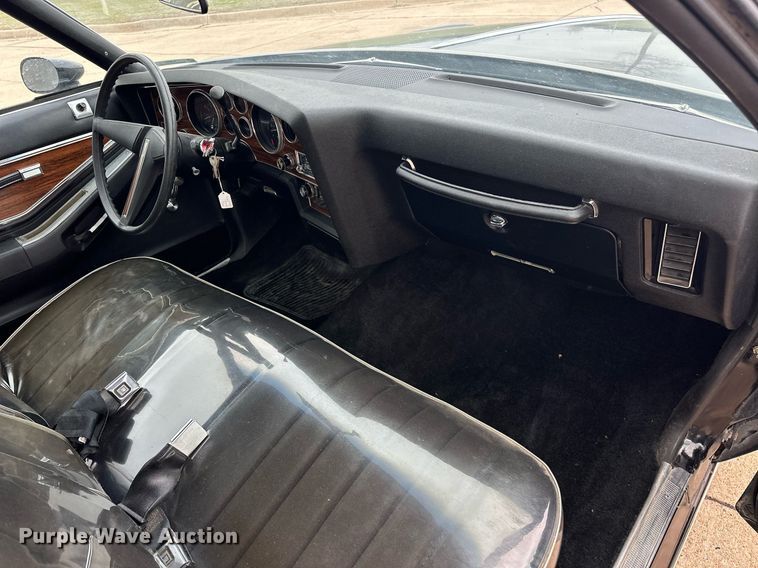image for item EJ8522 1976 Pontiac Grand Prix 
