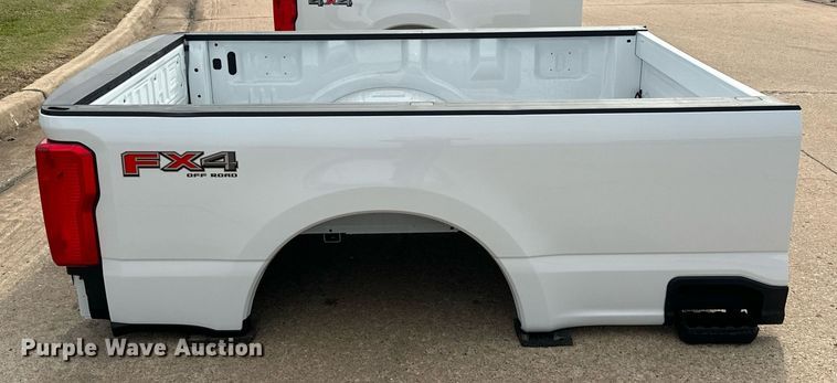 image for item EJ8524 2024 Ford F250 pickup truck bed