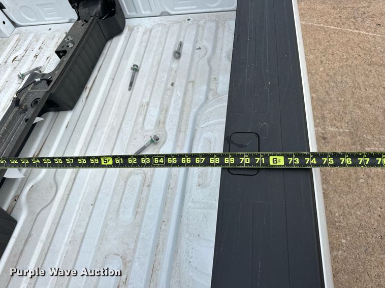 image for item EJ8524 2024 Ford F250 pickup truck bed