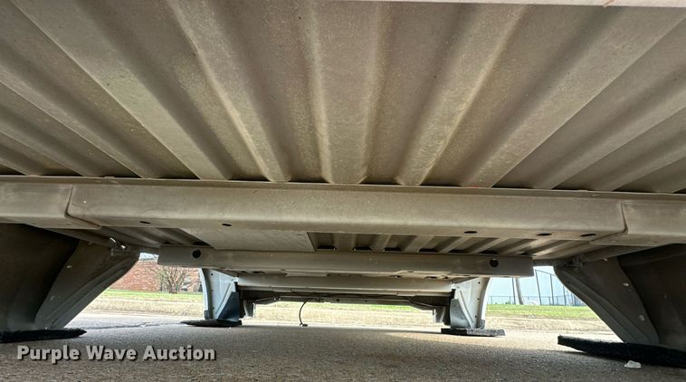 image for item EJ8525 2017 Ford F250 pickup truck bed