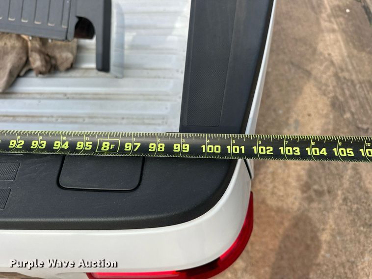 image for item EJ8525 2017 Ford F250 pickup truck bed