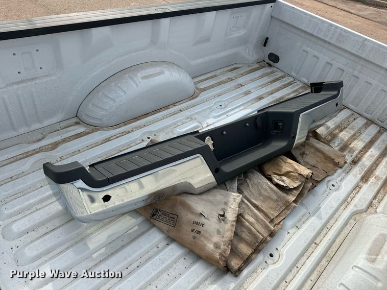 image for item EJ8525 2017 Ford F250 pickup truck bed