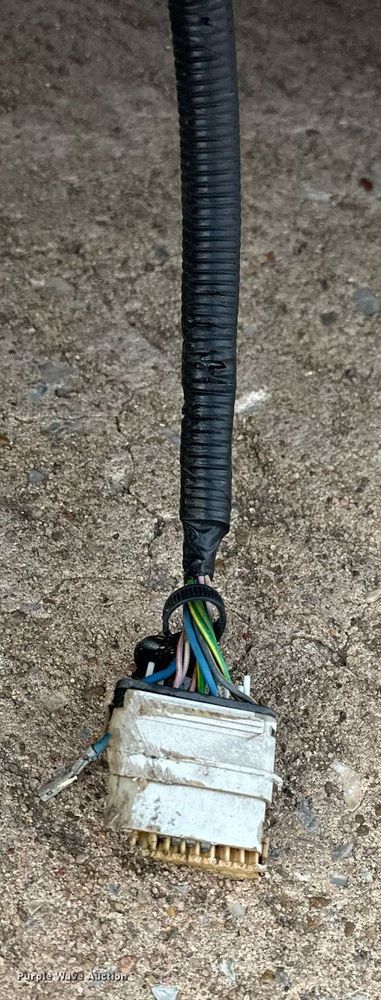 image for item EJ8526 2017 Ford F250 pickup truck bed