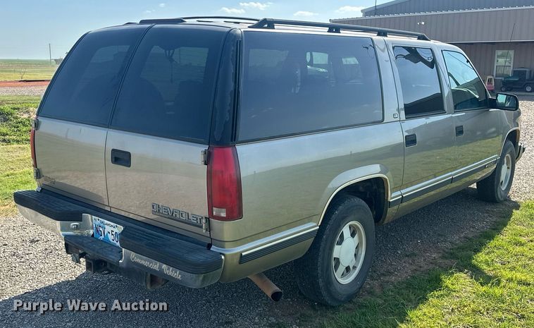 image for item EJ8658 1998 Chevrolet Suburban 1500 SUV