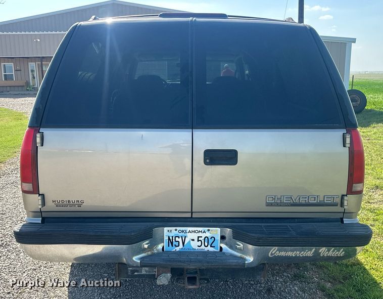 image for item EJ8658 1998 Chevrolet Suburban 1500 SUV