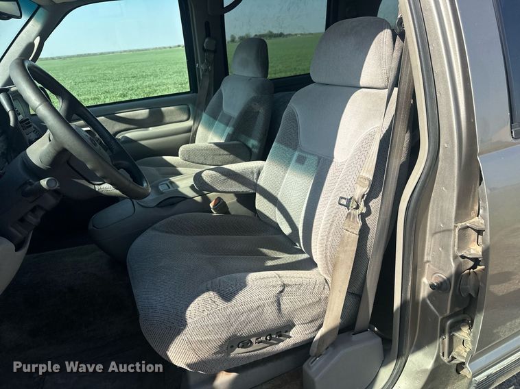 image for item EJ8658 1998 Chevrolet Suburban 1500 SUV