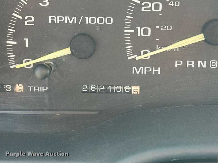 image for item EJ8658 1998 Chevrolet Suburban 1500 SUV