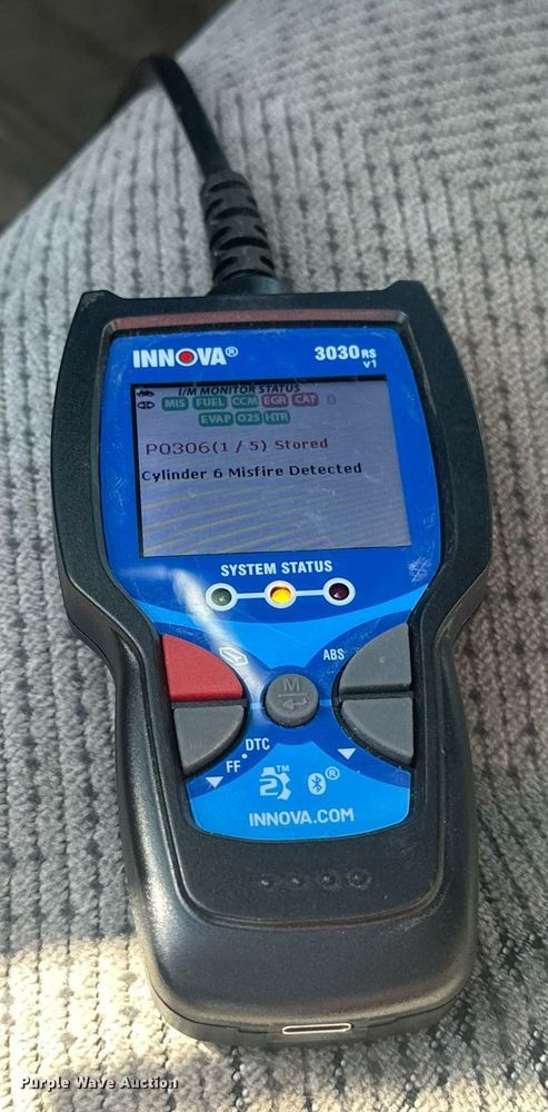 image for item EJ8658 1998 Chevrolet Suburban 1500 SUV