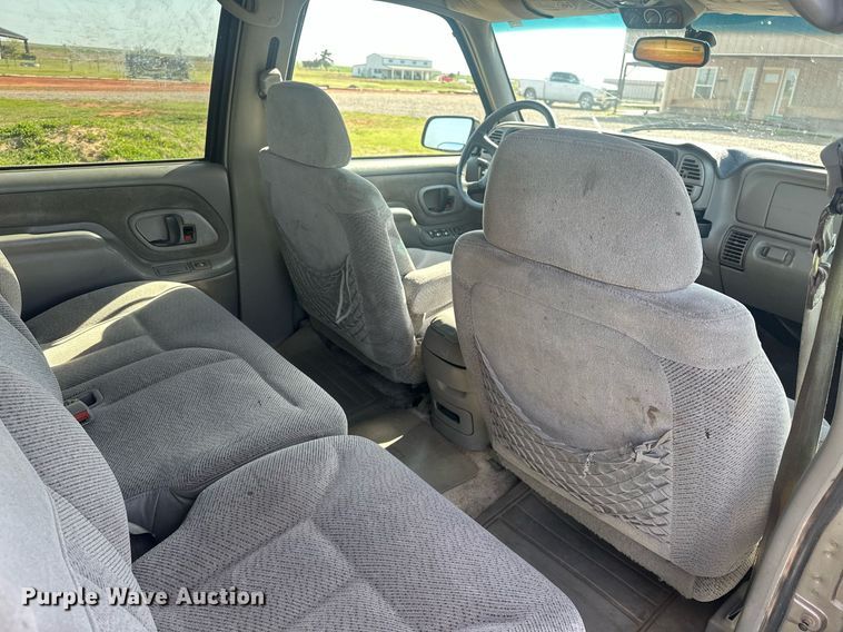 image for item EJ8658 1998 Chevrolet Suburban 1500 SUV