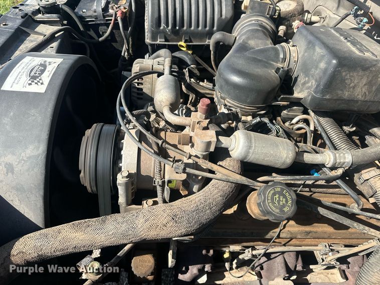 image for item EJ8658 1998 Chevrolet Suburban 1500 SUV