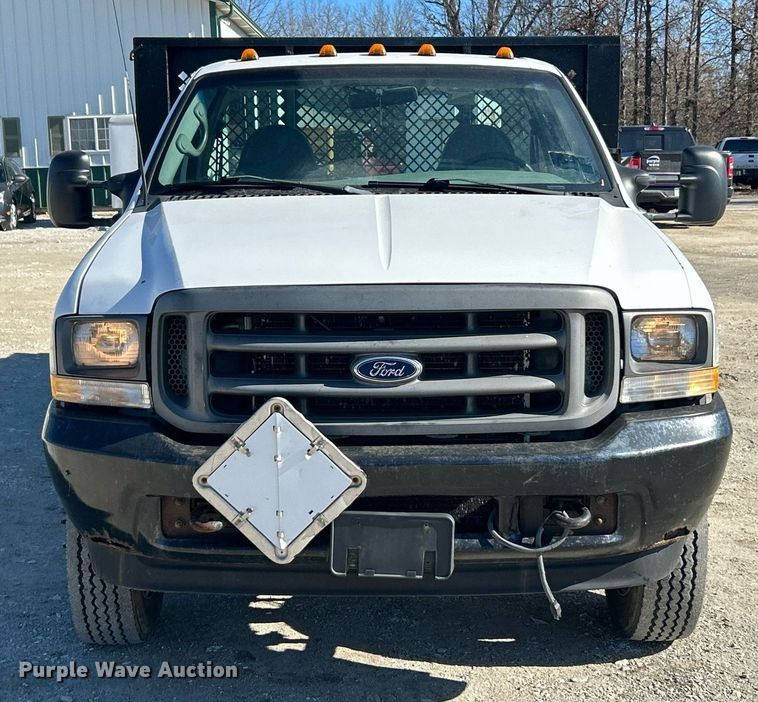 image for item EK2708 2002 Ford F450 Super Duty flatbed truck