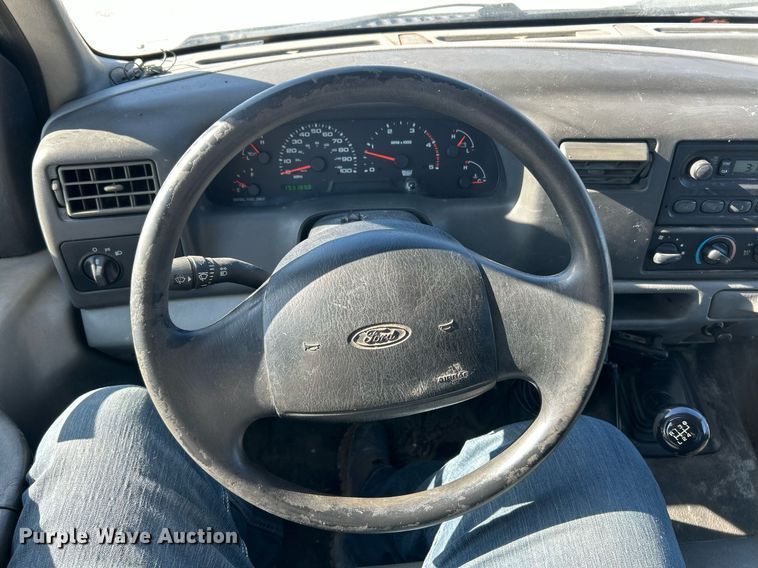 image for item EK2708 2002 Ford F450 Super Duty flatbed truck