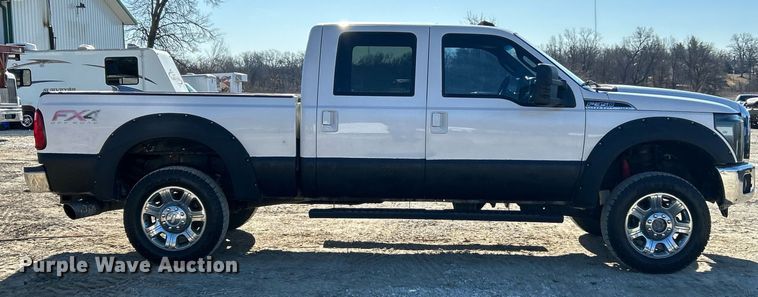 image for item EK2709 2014 Ford F350 Super Duty Lariat Crew Cab pickup truck