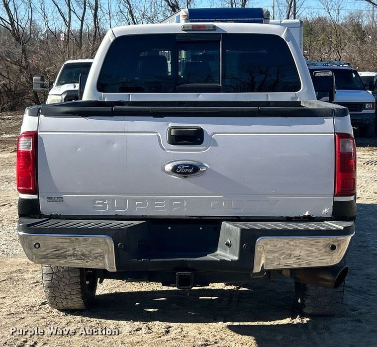 image for item EK2709 2014 Ford F350 Super Duty Lariat Crew Cab pickup truck
