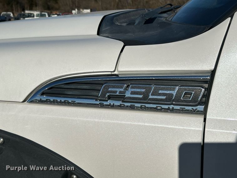 image for item EK2709 2014 Ford F350 Super Duty Lariat Crew Cab pickup truck