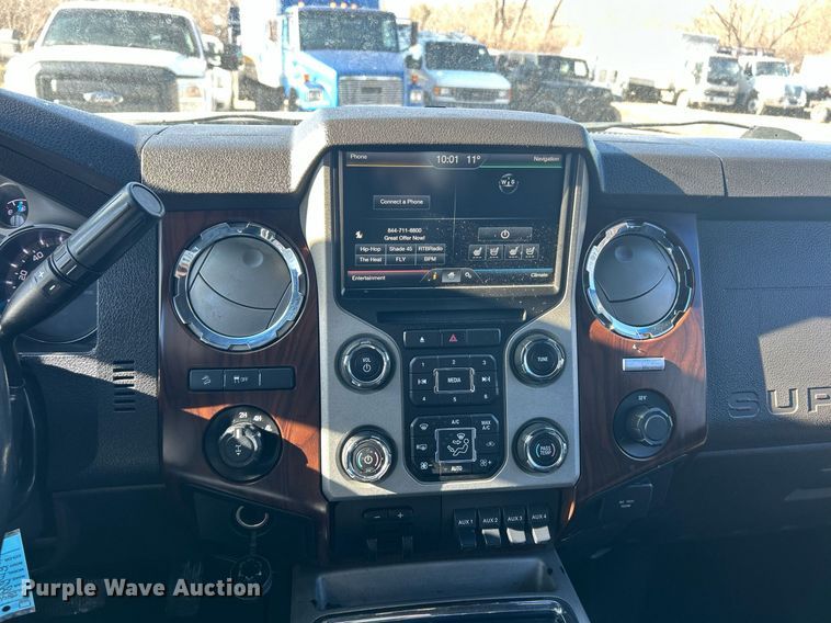 image for item EK2709 2014 Ford F350 Super Duty Lariat Crew Cab pickup truck