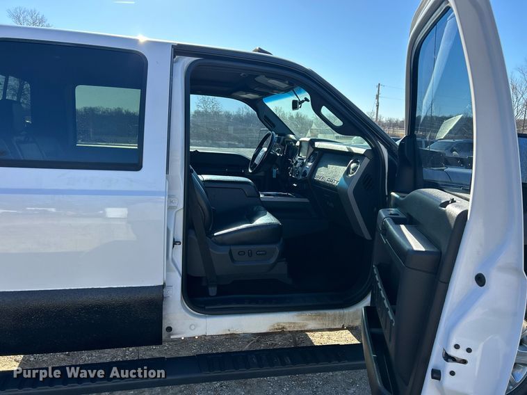 image for item EK2709 2014 Ford F350 Super Duty Lariat Crew Cab pickup truck