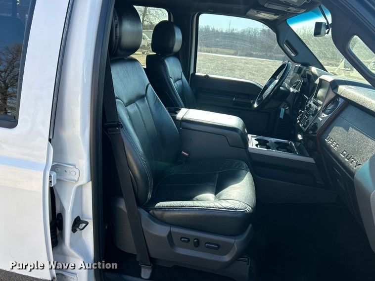 image for item EK2709 2014 Ford F350 Super Duty Lariat Crew Cab pickup truck