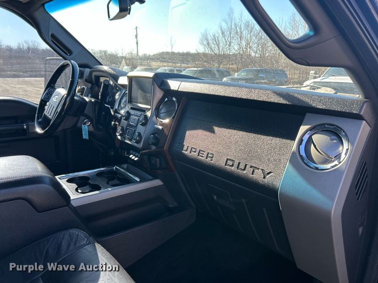 image for item EK2709 2014 Ford F350 Super Duty Lariat Crew Cab pickup truck