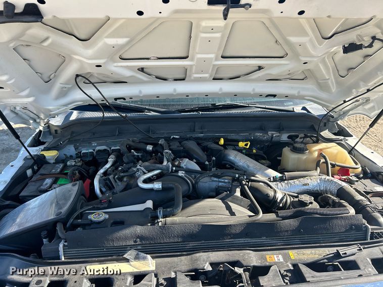 image for item EK2709 2014 Ford F350 Super Duty Lariat Crew Cab pickup truck