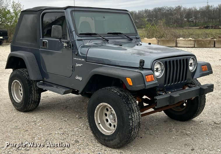 image for item EK2842 2002 Jeep Wrangler SUV