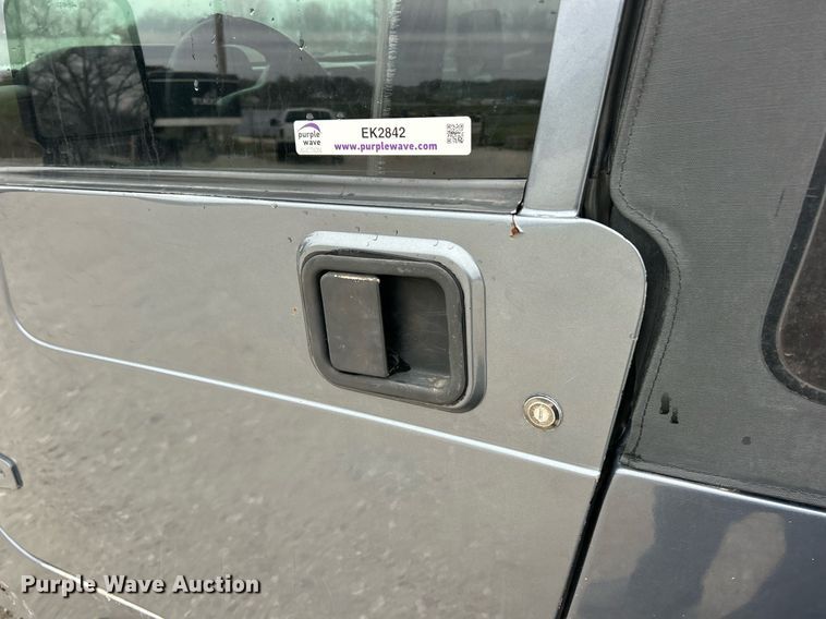 image for item EK2842 2002 Jeep Wrangler SUV