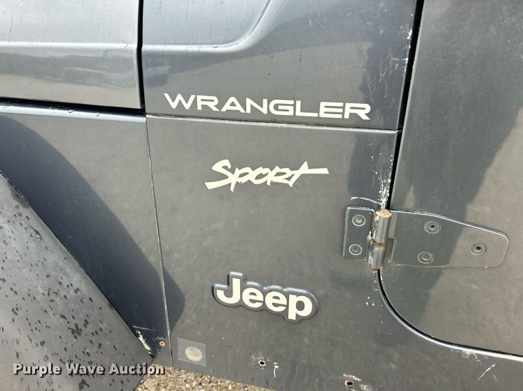 image for item EK2842 2002 Jeep Wrangler SUV