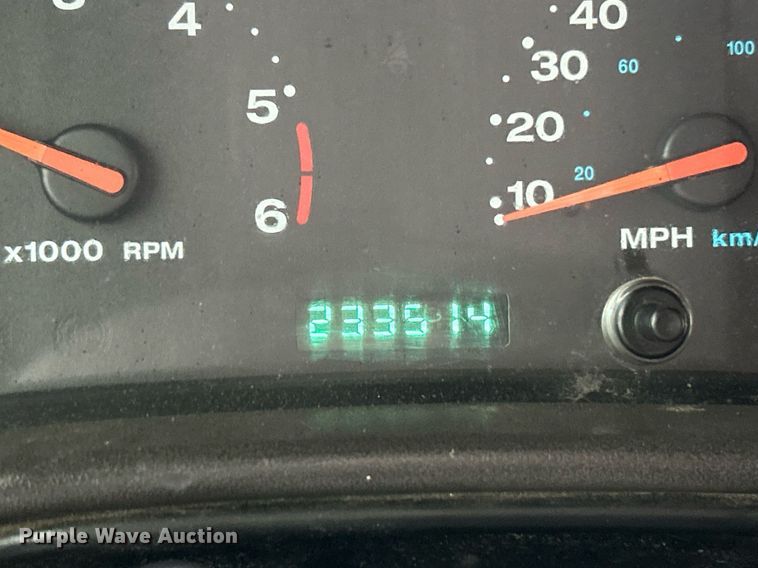 image for item EK2842 2002 Jeep Wrangler SUV