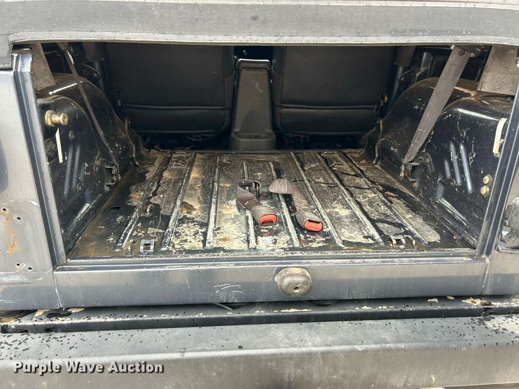 image for item EK2842 2002 Jeep Wrangler SUV