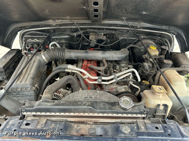 image for item EK2842 2002 Jeep Wrangler SUV