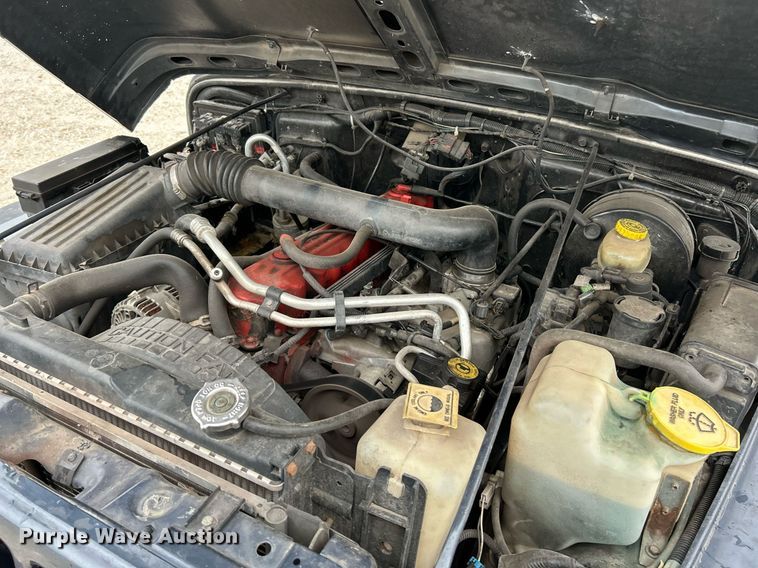 image for item EK2842 2002 Jeep Wrangler SUV